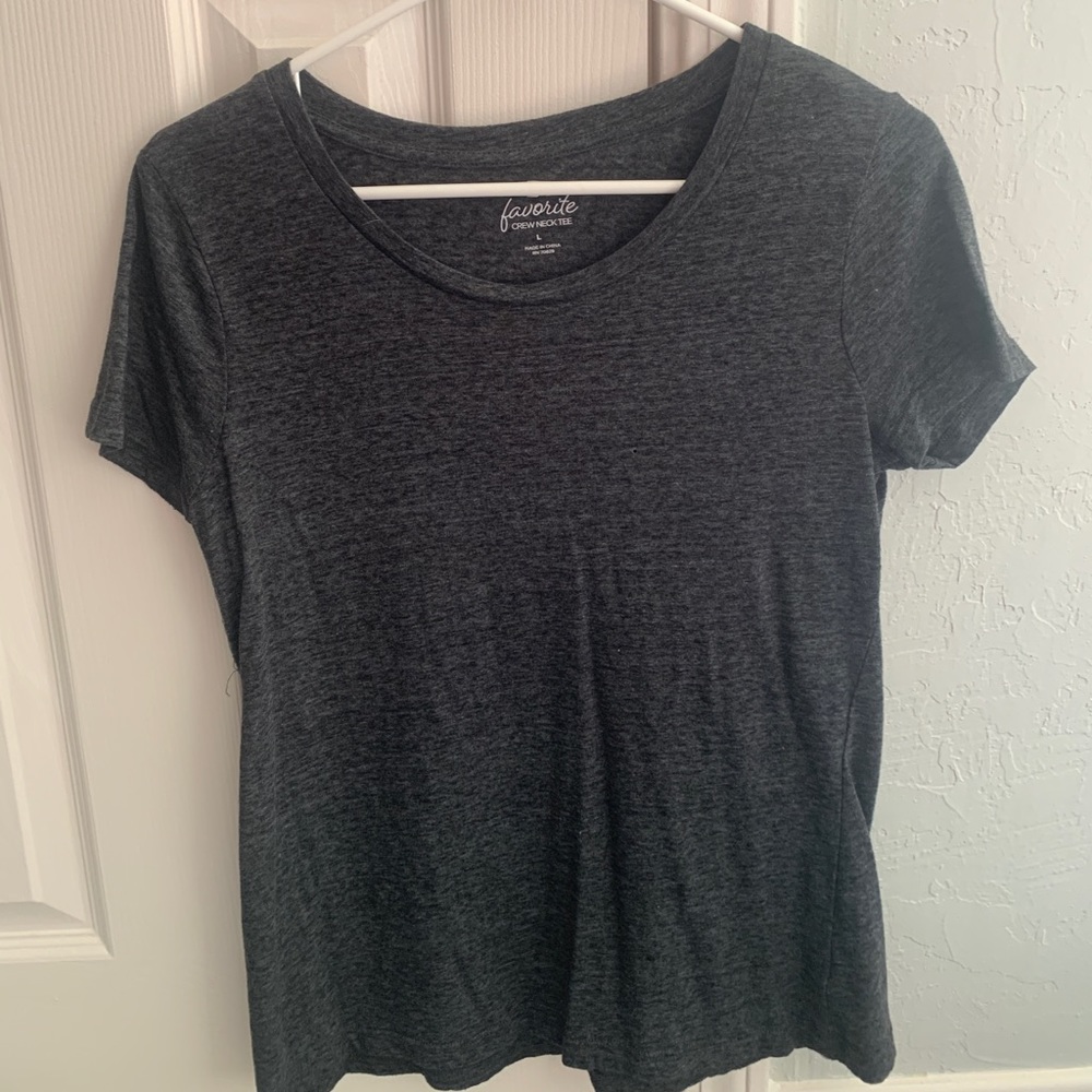 Size L crewneck T-shirt. Grey